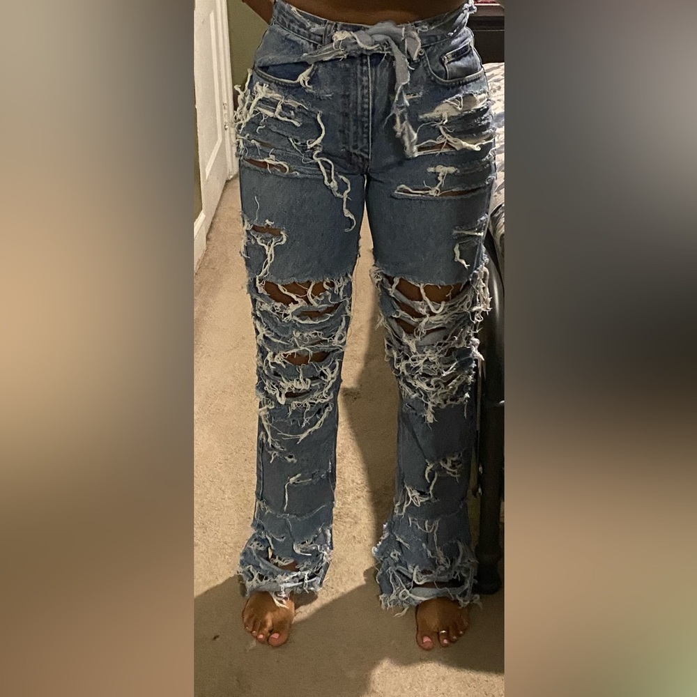 Distress/Destroy Bell Bottom Ripped Calvin Klein Jeans With Matching Belt Sz8-10